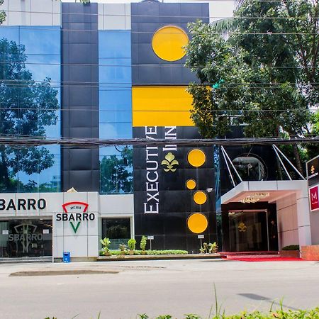 דאהקה Executive Inn מראה חיצוני תמונה
