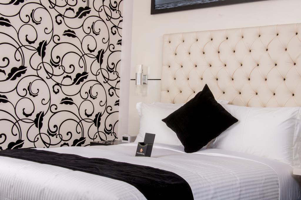 דאהקה Executive Inn מראה חיצוני תמונה