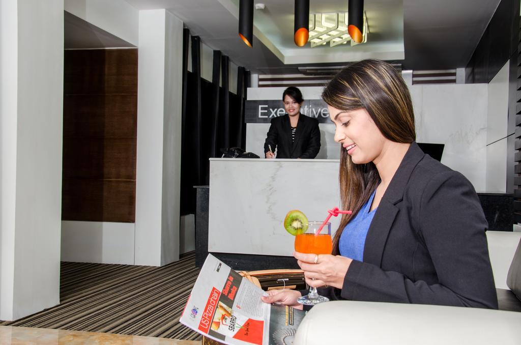 דאהקה Executive Inn מראה חיצוני תמונה
