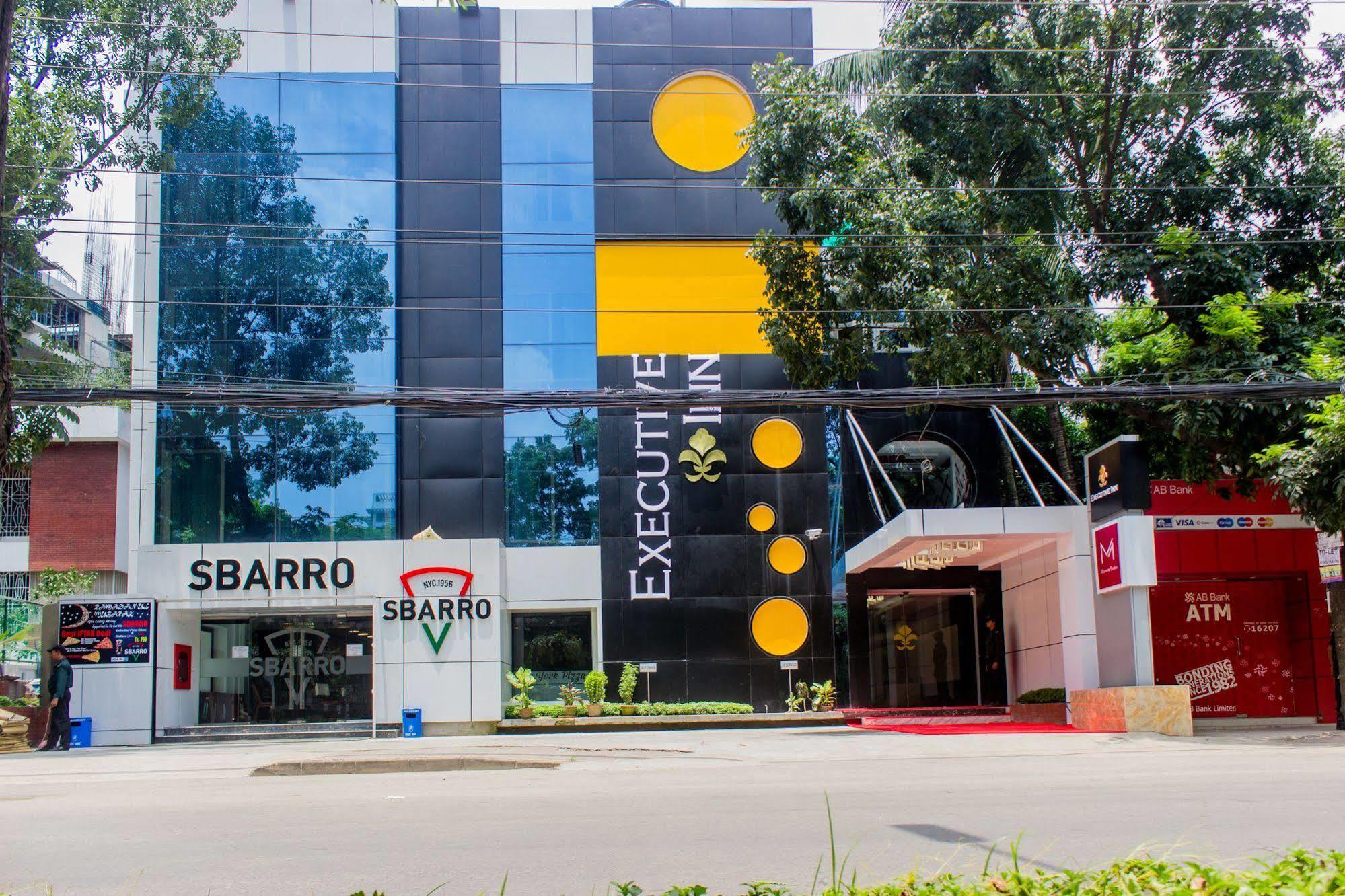 דאהקה Executive Inn מראה חיצוני תמונה