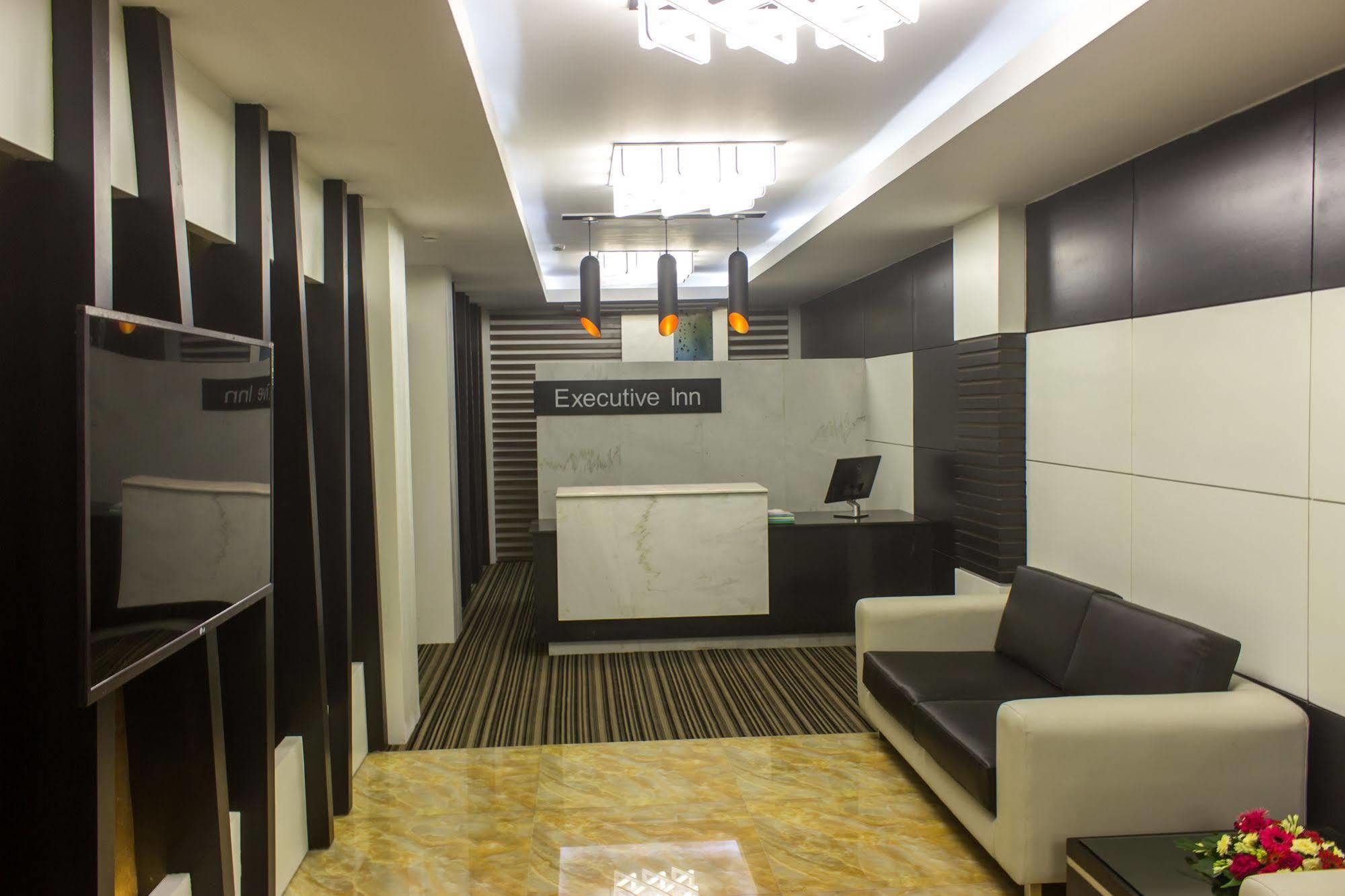 דאהקה Executive Inn מראה חיצוני תמונה
