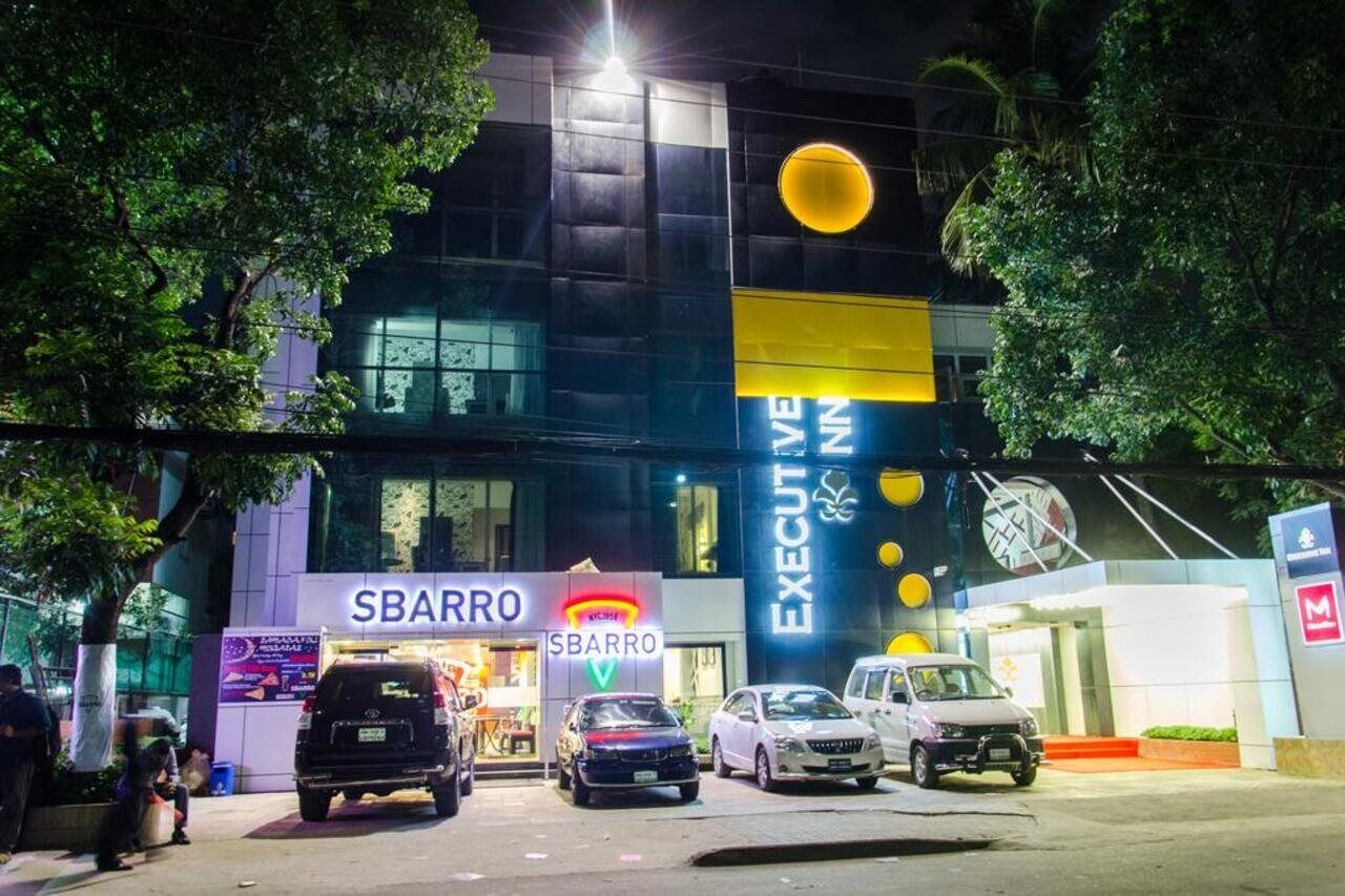 דאהקה Executive Inn מראה חיצוני תמונה